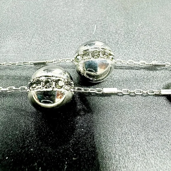 ColdWater Creek Stunning Very Long Silver Tone Bead Stations With Crystals - Picture 11 of 12